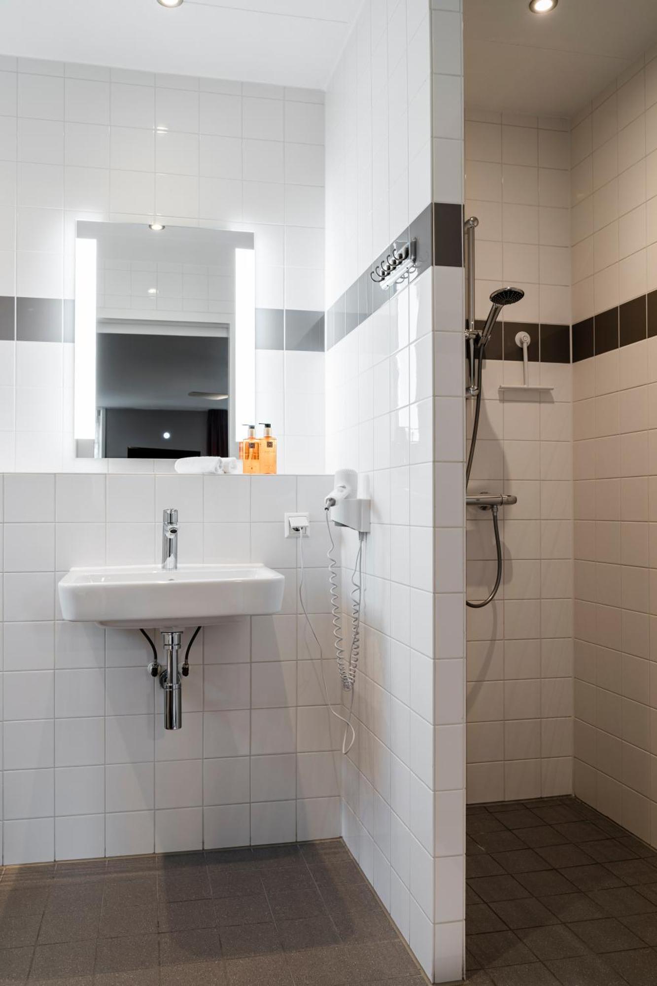 il Bed and Breakfast De Logerie Enkhuizen Esterno foto